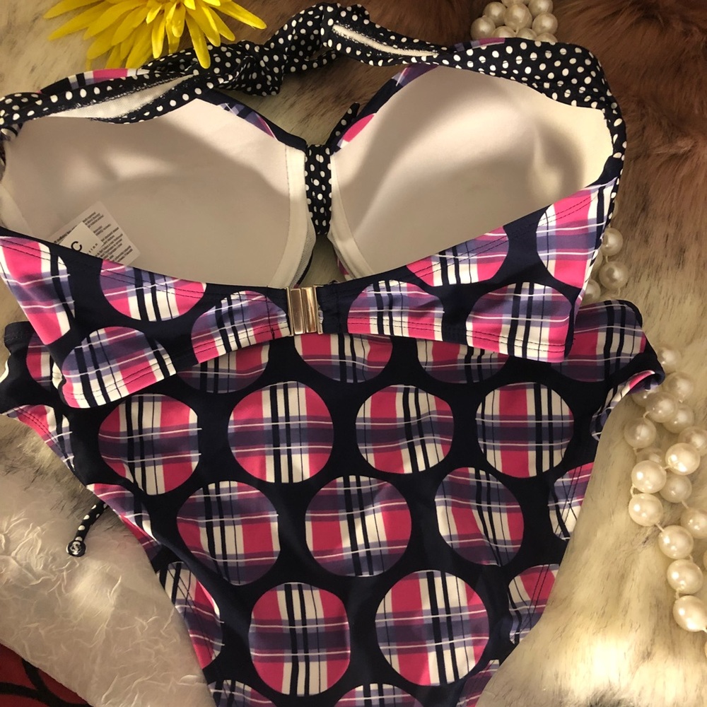 Bikini - Picture 6 of 6